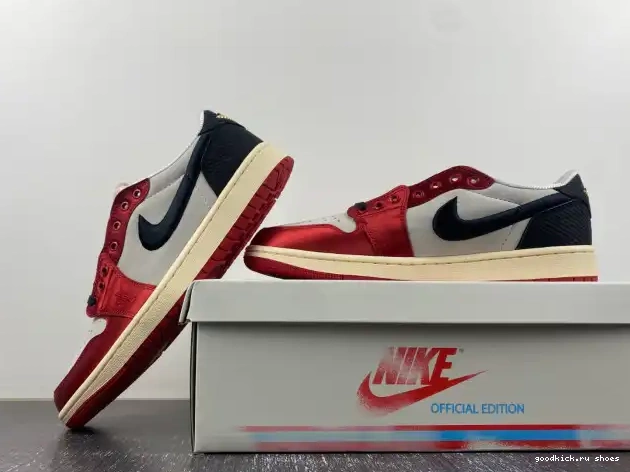Rep Room Air Low Jordan OG Trophy Away FN0432-100 1 x 0615